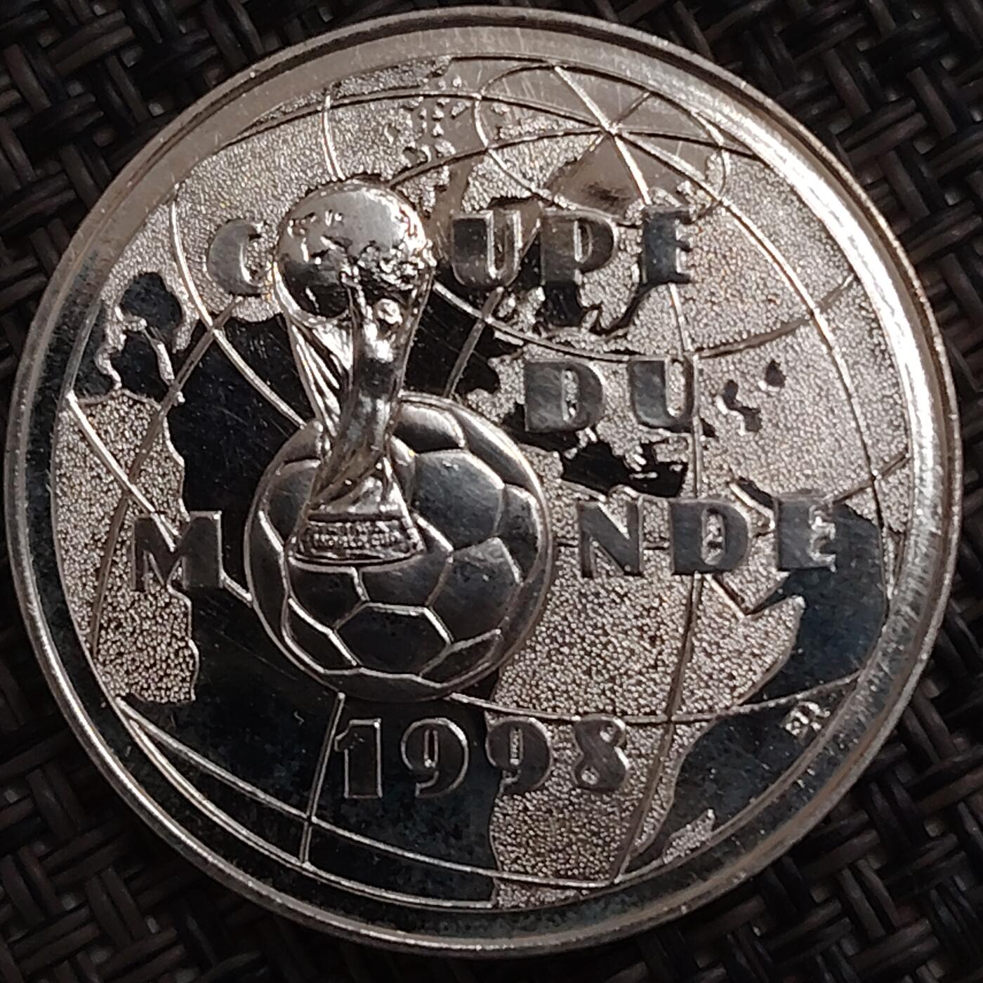 布加迪🐬～世界钱币(上海)🌾第 277 期 /  各国套币和散币 法国🇫🇷