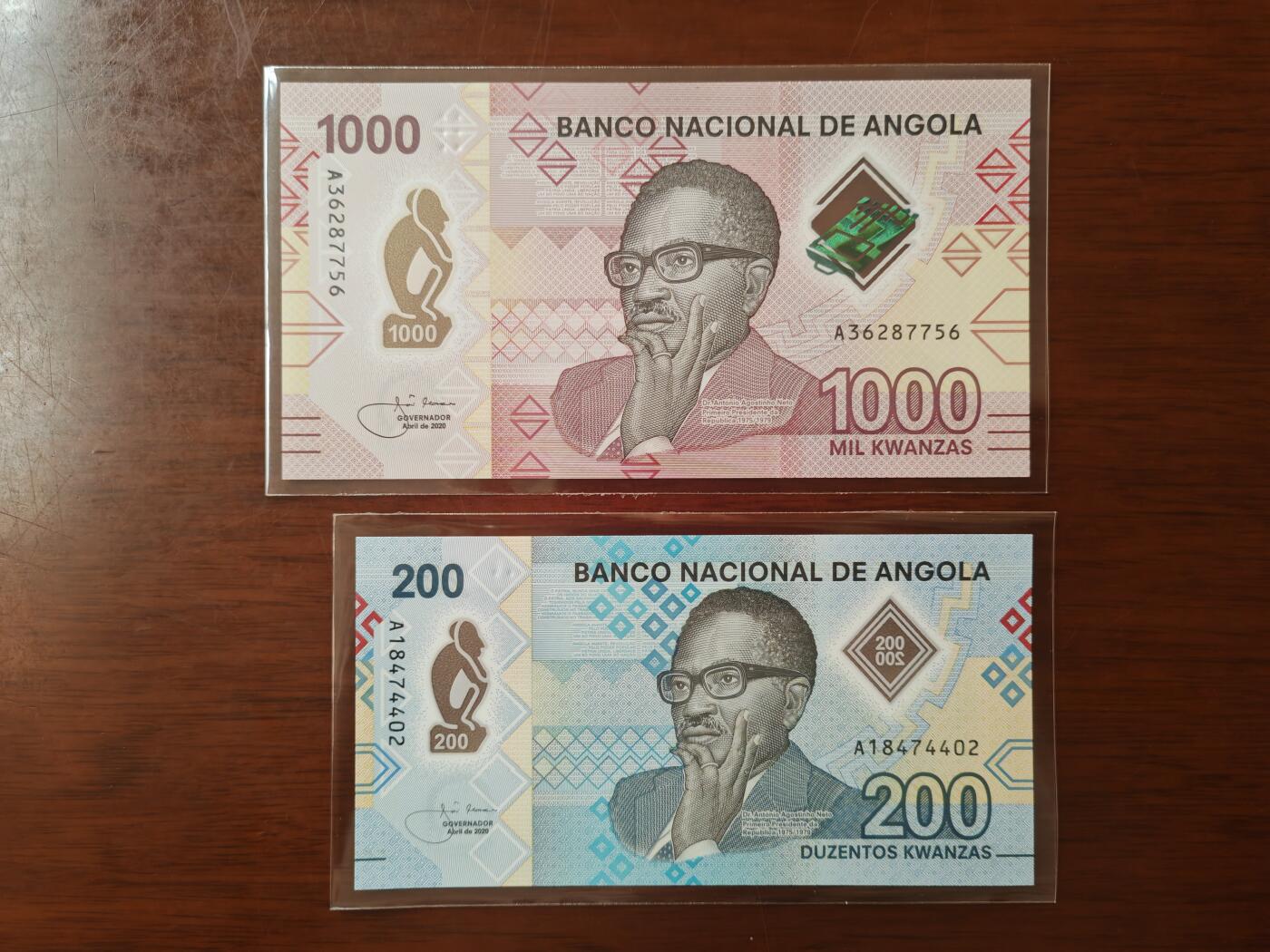 【礼羽收藏】🌏世界钱币拍卖126期  (一组2张)【UNC】非洲 安哥拉 200.1000 宽扎 塑料钞 两张都是首发A冠