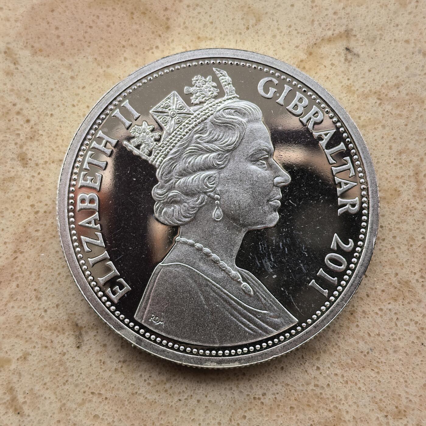 道一币馆币章第一百六十八场 原盒证 直布罗陀2011年英国威廉王子和凯特王妃世纪婚礼1克朗精制银币