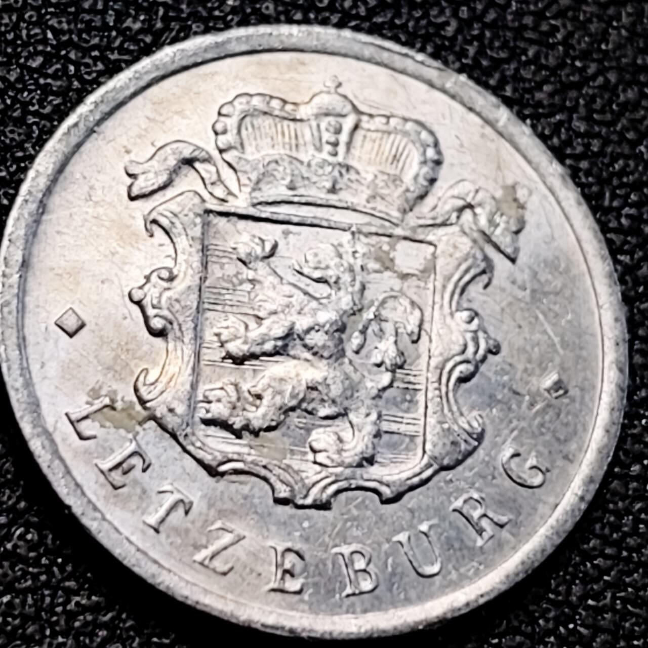 泉币菌-第200场- 新年快乐 新年第8场 本场拍品多 请提前出价（正月十五统一发货） 。