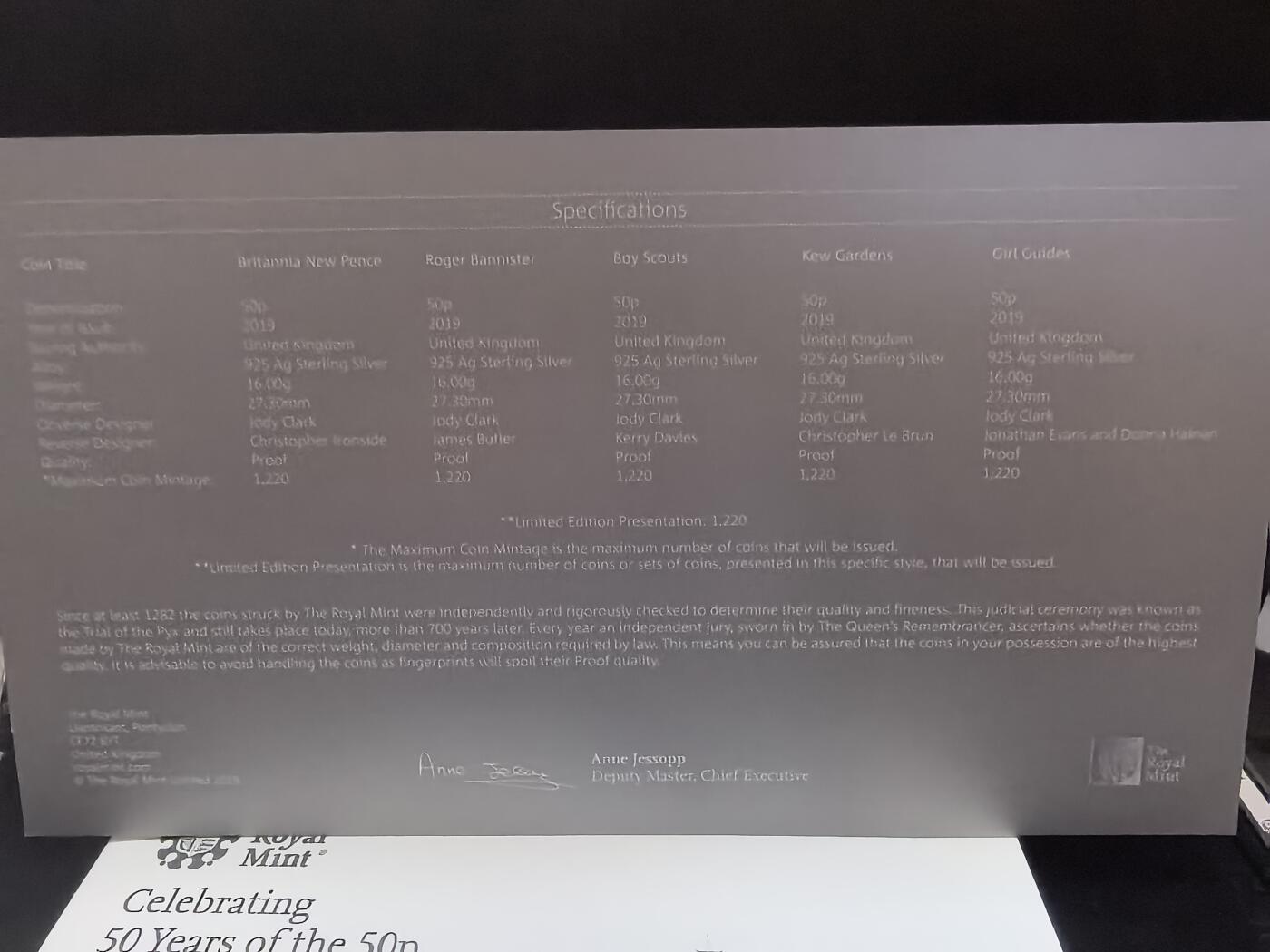 长老汇马年精选第五场拍卖 2019英国50便士发行50周年5枚精制加厚银币套装，文化版，钢琴烤漆木盒，1220套，含稀缺的邱园中国塔50便士，灵感来自于南京大报恩寺塔