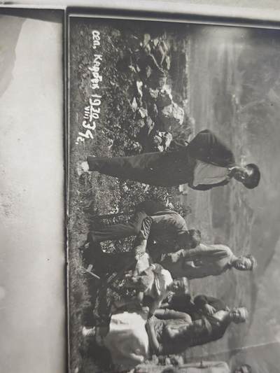 橙子收藏第四期 一本完整保存的苏联海军上校（一级舰长）个人纪念相册(78张)，时间跨度约为20世纪30年代至50年代，是记录一位苏联海军军官从二战到冷战初期军旅生涯与家庭生活的一手实物史料。