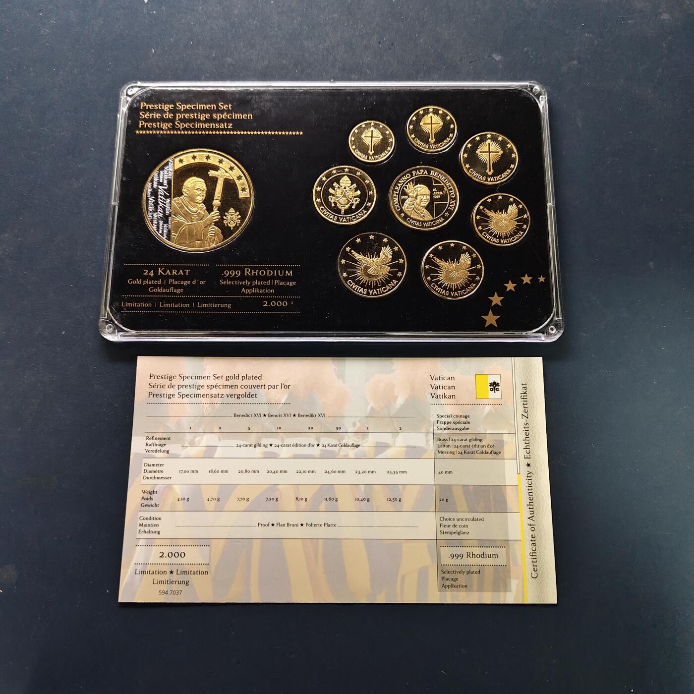 【全场包邮】纯粹捡漏拍507场-持续更新中 【样币·稀少】梵蒂冈本尼迪克他十六世教皇特别版欧元精制镀金样币-含镀金局部镀铑纪念章-盒证全-量2000