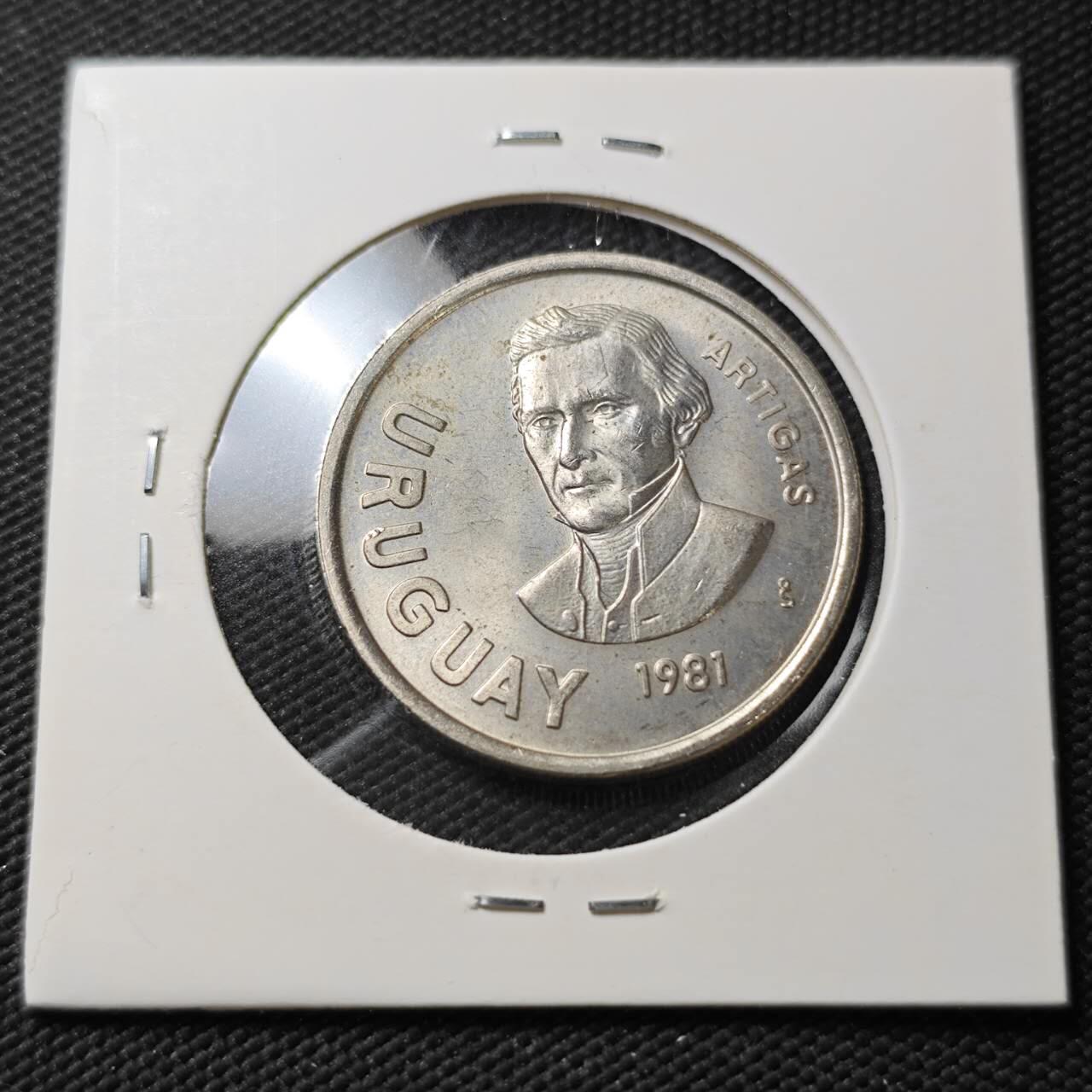 KK钱币收藏小铺  第396期  2月预留时间 周末发货  1981乌拉圭10比索