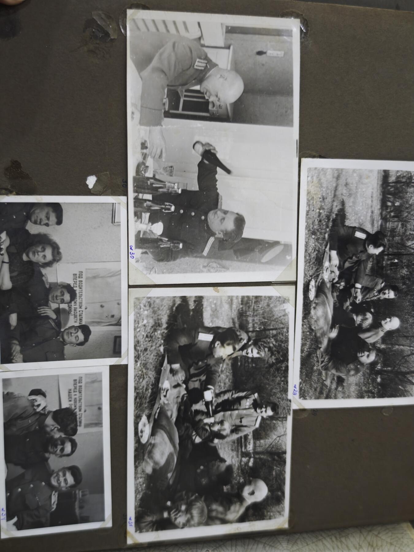 橙子收藏第四期 苏联陆军大尉，卫国战争前后期个人相册113张，伊万·瓦西里耶维奇战后驻守柏林，从农学青年蜕变为卫国战争铁血勇士的苏联英雄。他亲历卫国战争最惨烈的正面战场，凭浴血战功斩获早期上挂版一级卫国战争勋章、转轮版二级卫国战争勋章、红星勋章三枚核心战功勋章，及战功奖章、战胜德国奖章、攻克柏林奖章、英勇奖章四枚军功奖章