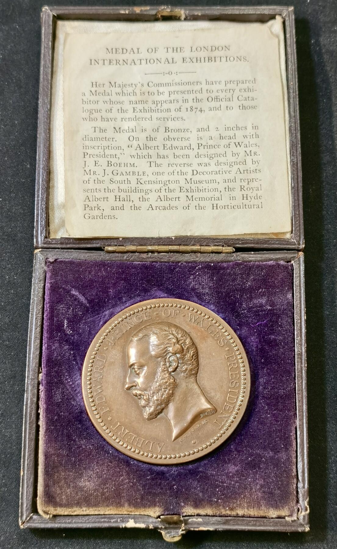 甄臻铺-世界币章拍卖（第52期），甄品场拍品征集中，送拍享返佣金等优惠多多