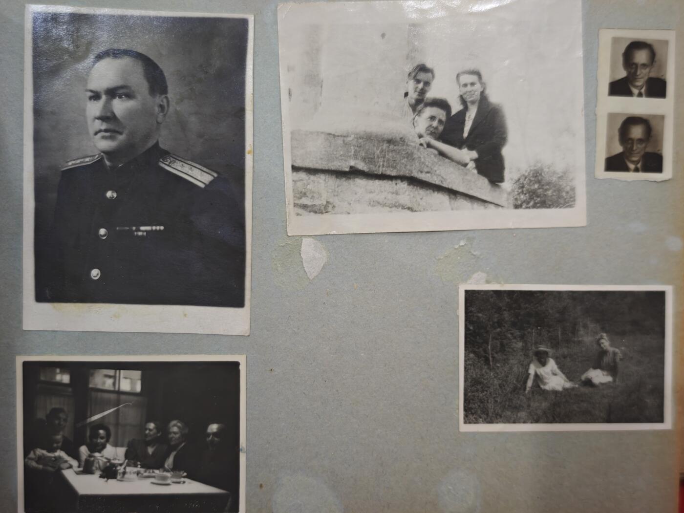 橙子收藏第四期 一本完整保存的苏联海军上校（一级舰长）个人纪念相册(78张)，时间跨度约为20世纪30年代至50年代，是记录一位苏联海军军官从二战到冷战初期军旅生涯与家庭生活的一手实物史料。