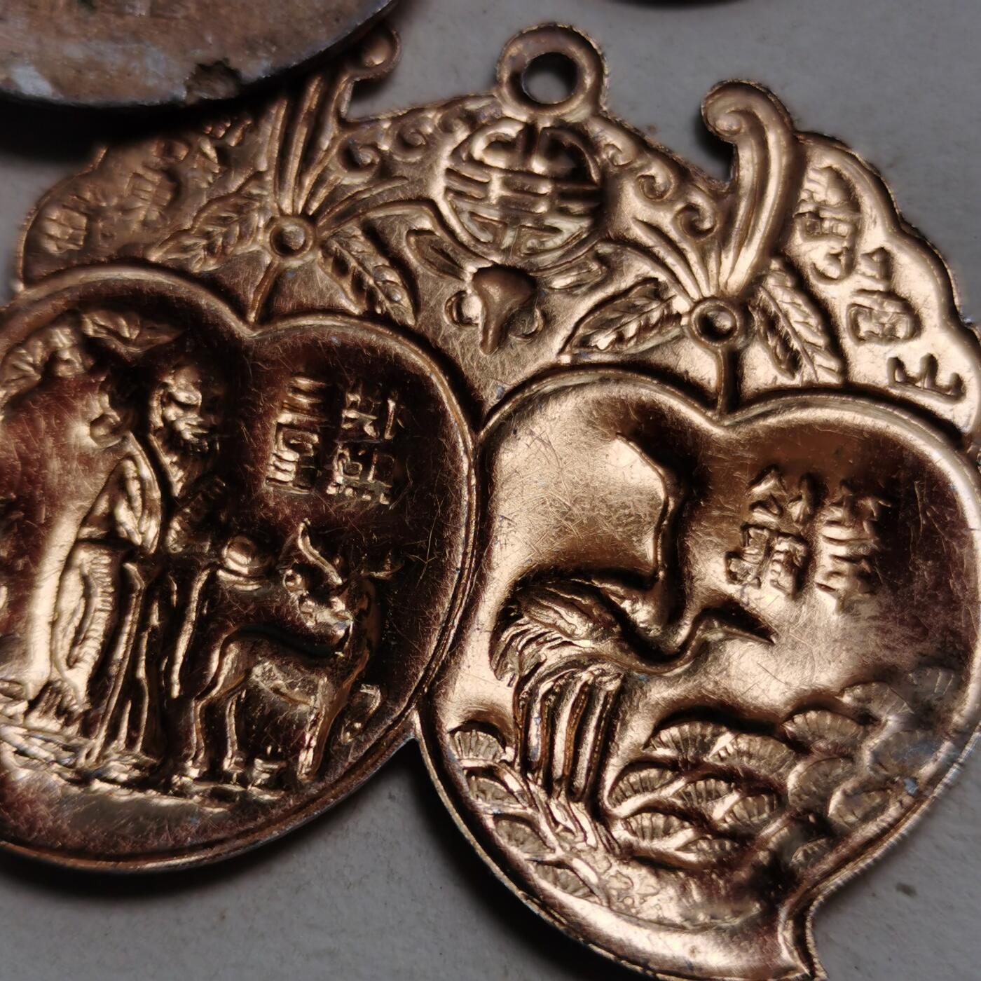 新年特惠专场 像章等