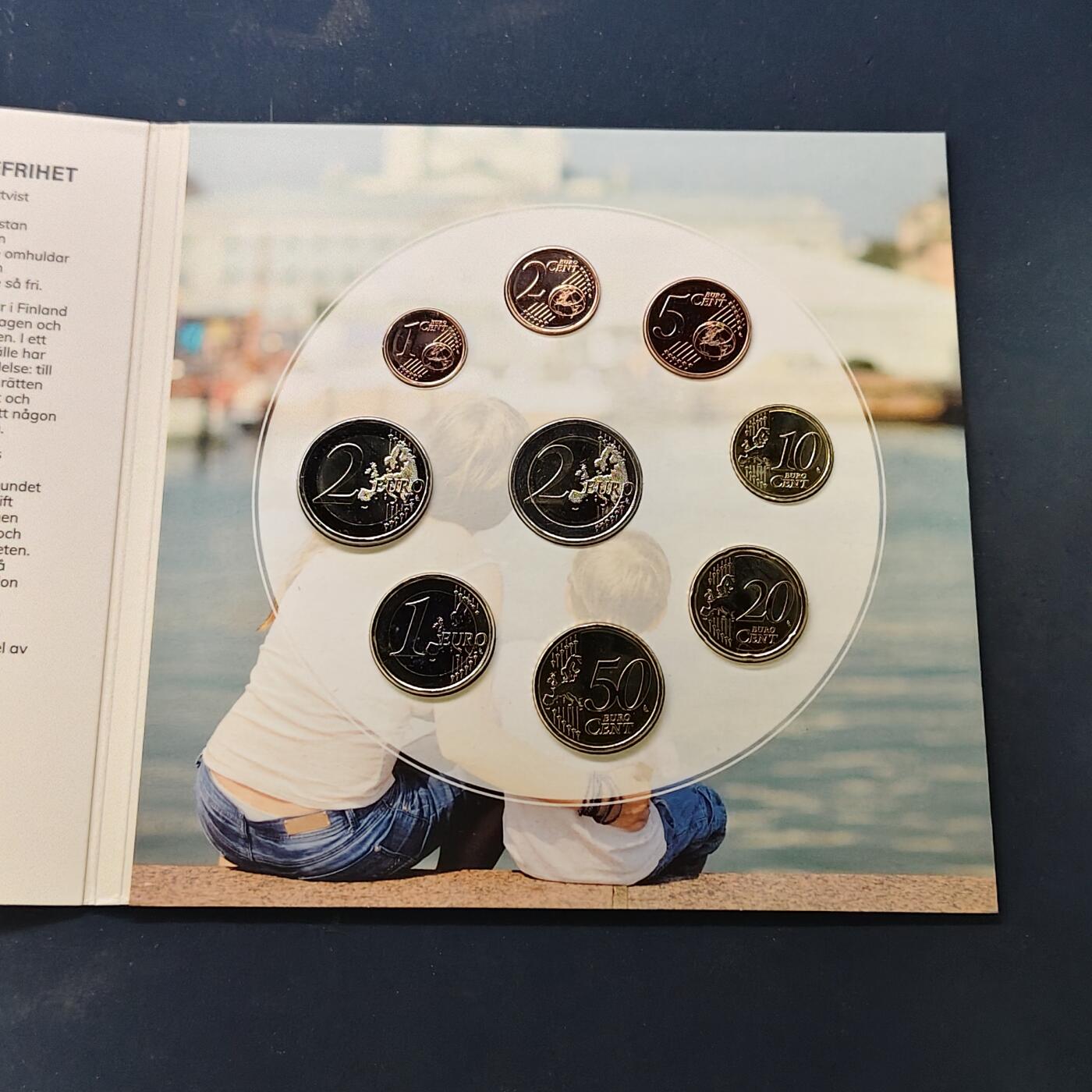 【全场包邮】纯粹捡漏拍506场-持续更新中 【稀少】芬兰2021年官方发行新闻与言论自由主题封装套币-含2欧元新闻与言论自由双色纪念币-量3000