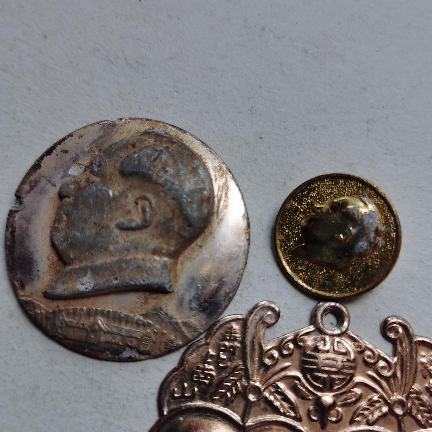 新年特惠专场 像章等