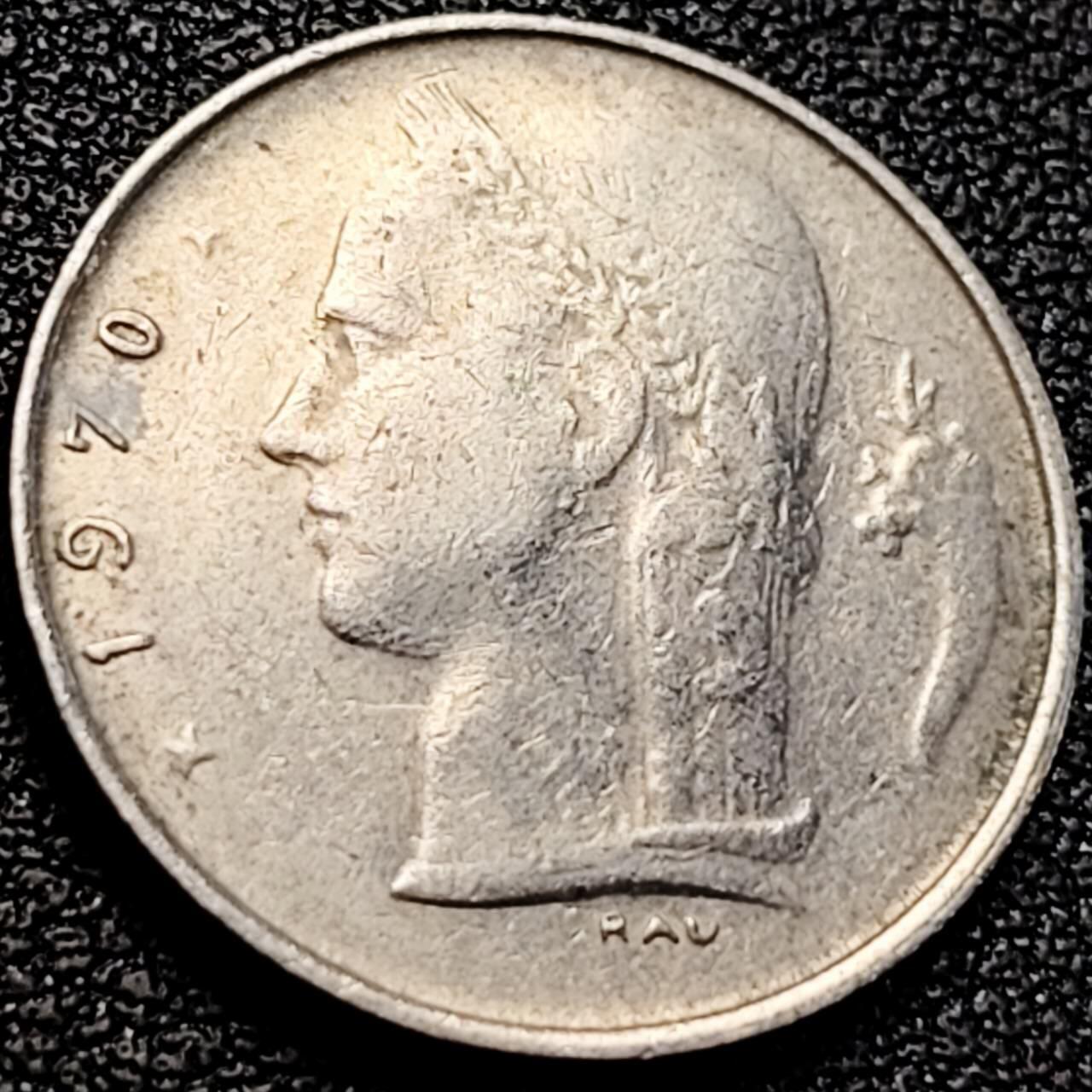 泉币菌-第200场- 新年快乐 新年第8场 本场拍品多 请提前出价（正月十五统一发货） 。