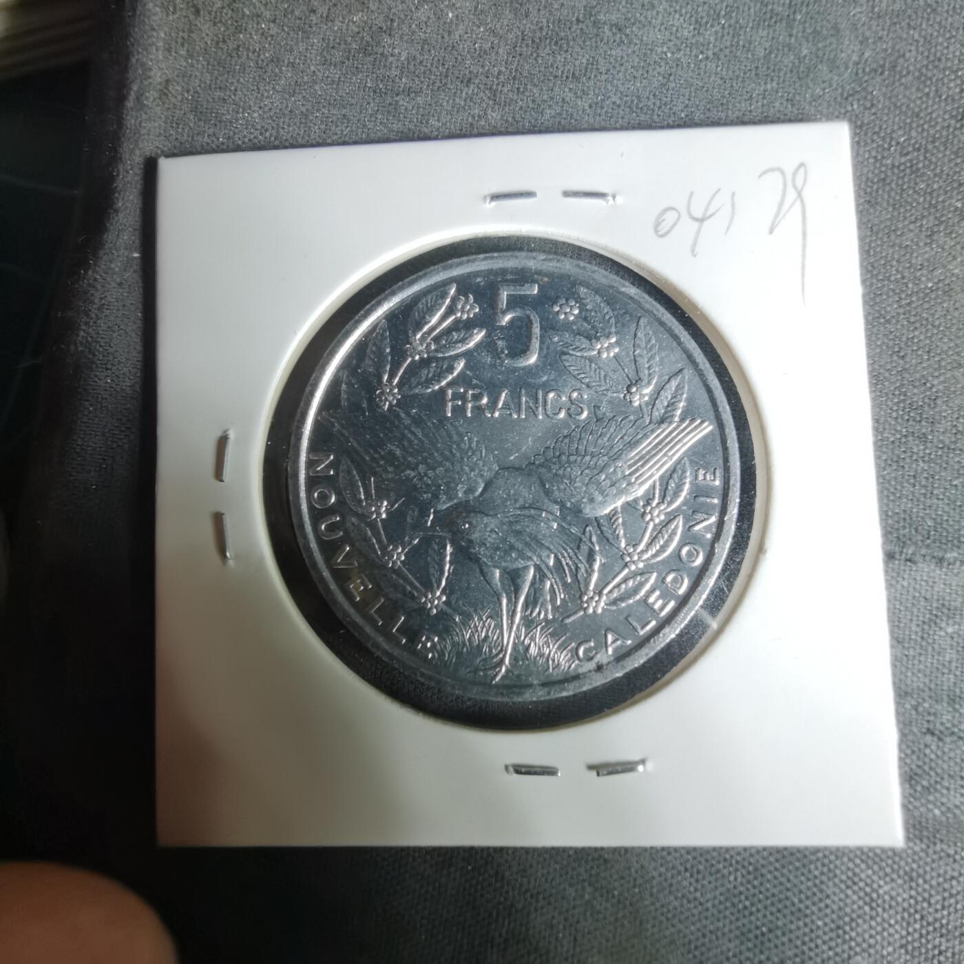 沼泽如烟--第1004场 法属新喀里多尼亚2014年5法郎