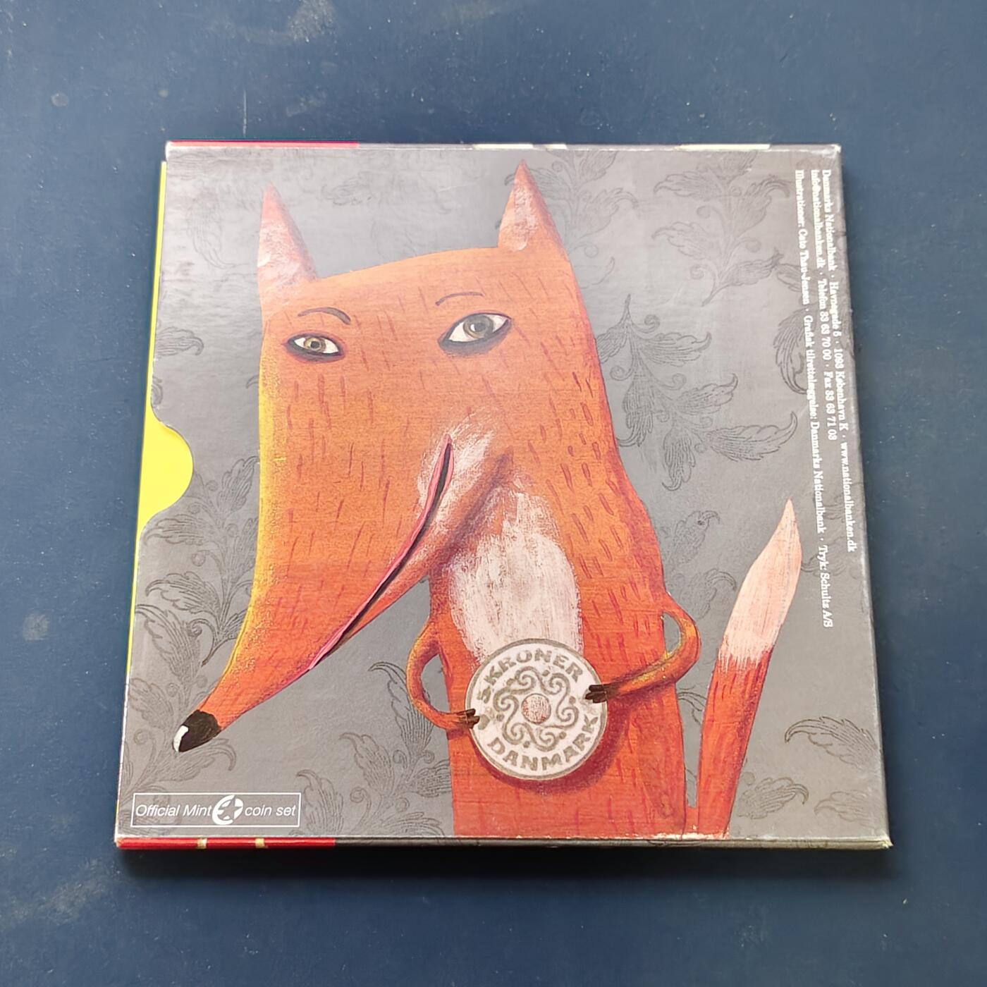 【全场包邮】纯粹捡漏拍506场-持续更新中 丹麦2006年新生诞生官方卡册装童趣套币-含童趣纪念章