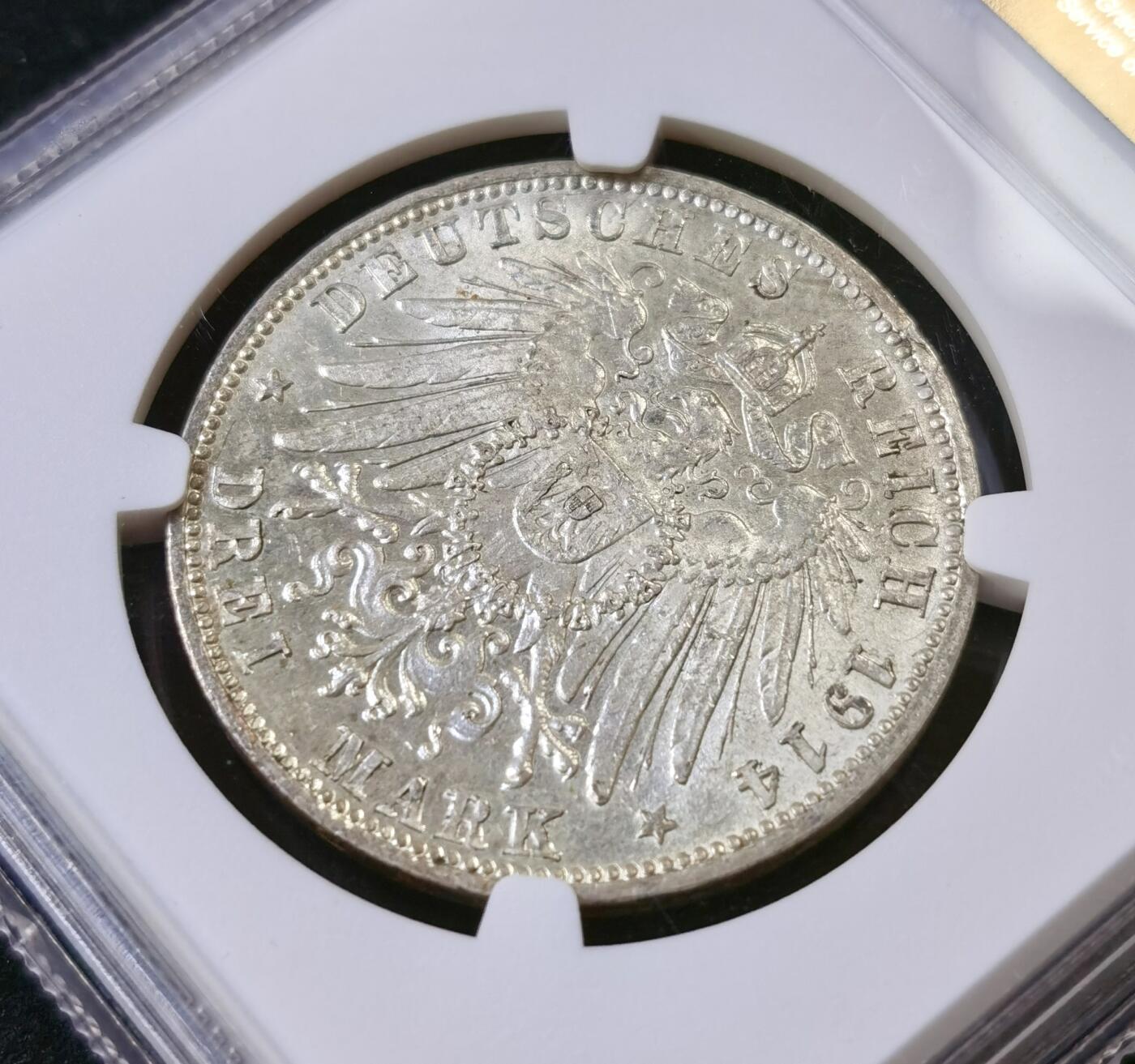 甄臻铺-世界币章拍卖（第52期），甄品场拍品征集中，送拍享返佣金等优惠多多