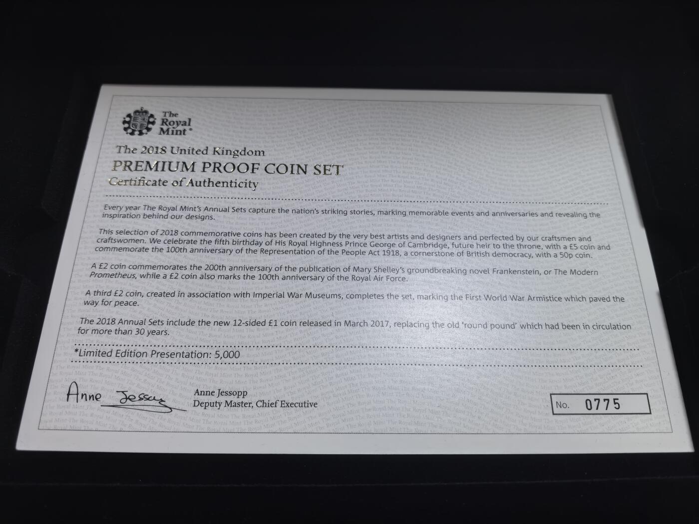 长老汇马年精选第五场拍卖 2018英国14枚精制币豪华套装，盒证全，实木盒，5000套