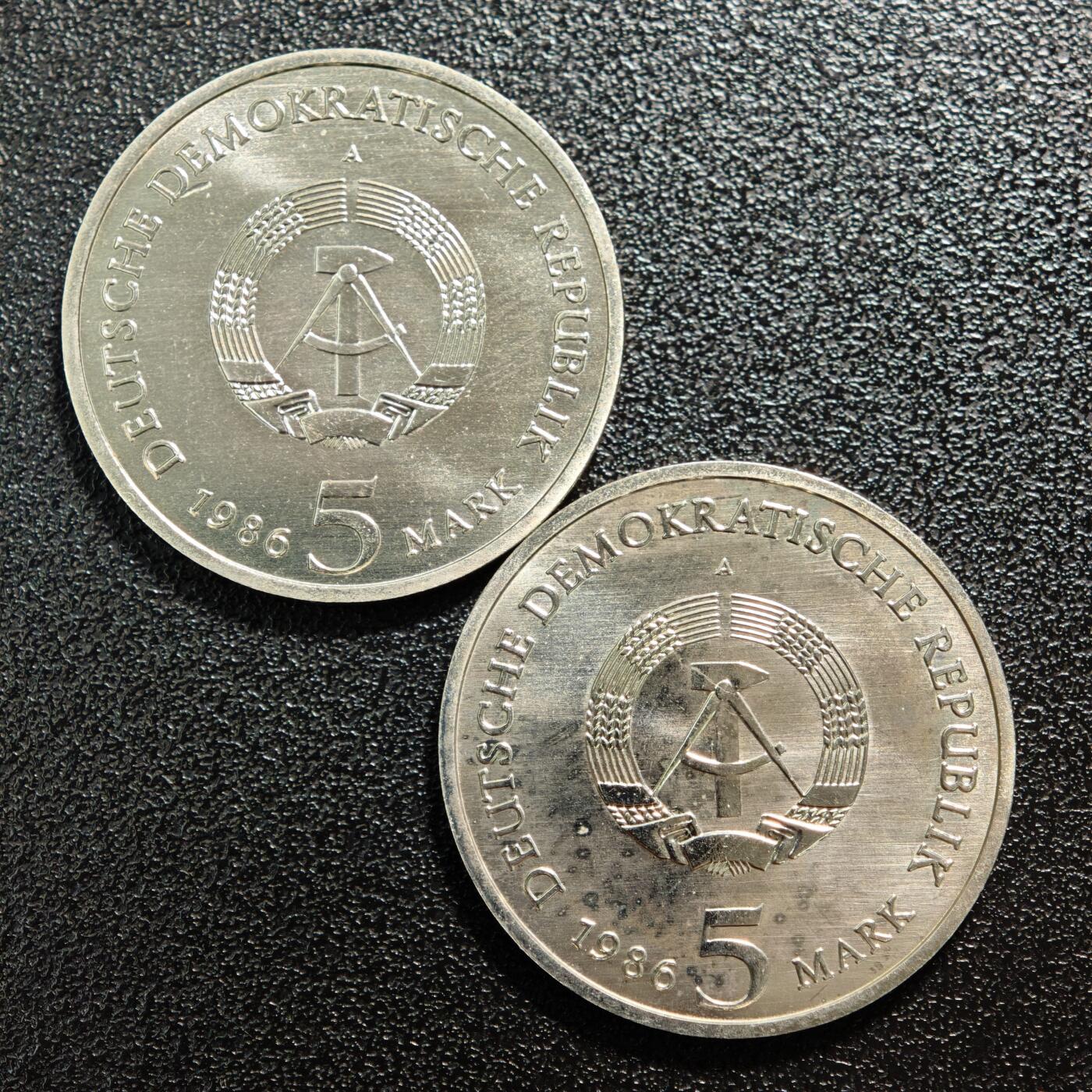 【德藏】世界币章拍卖第167期（拍品征集中~欢迎藏友联系） 2枚一组 1986年 东德腓特烈大帝无忧宫5马克纪念镍币 及 1986年 东德腓特烈大帝新宫殿5马克纪念镍币