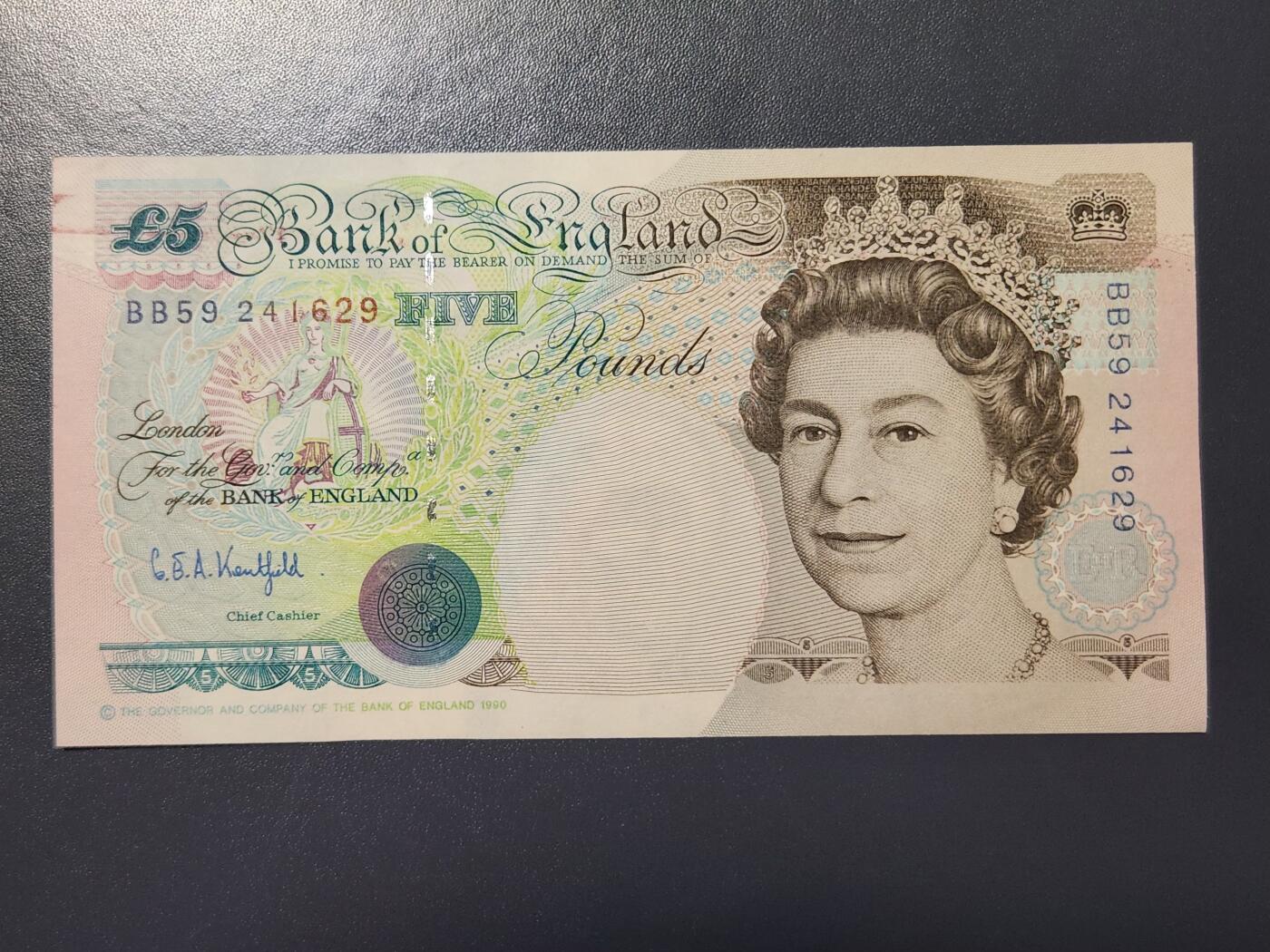 2月26号晚上8点 外国纸币自动截拍第31场 英国5英镑纸币史蒂芬森1997年香港回归版 近新