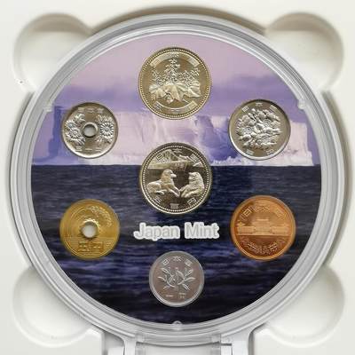 博洋堂世界钱币拍卖第162期（全场包邮） 日本2007年普制币套（多一枚纪念币） 南极观测50周年（500日元纪念币）  盒证全