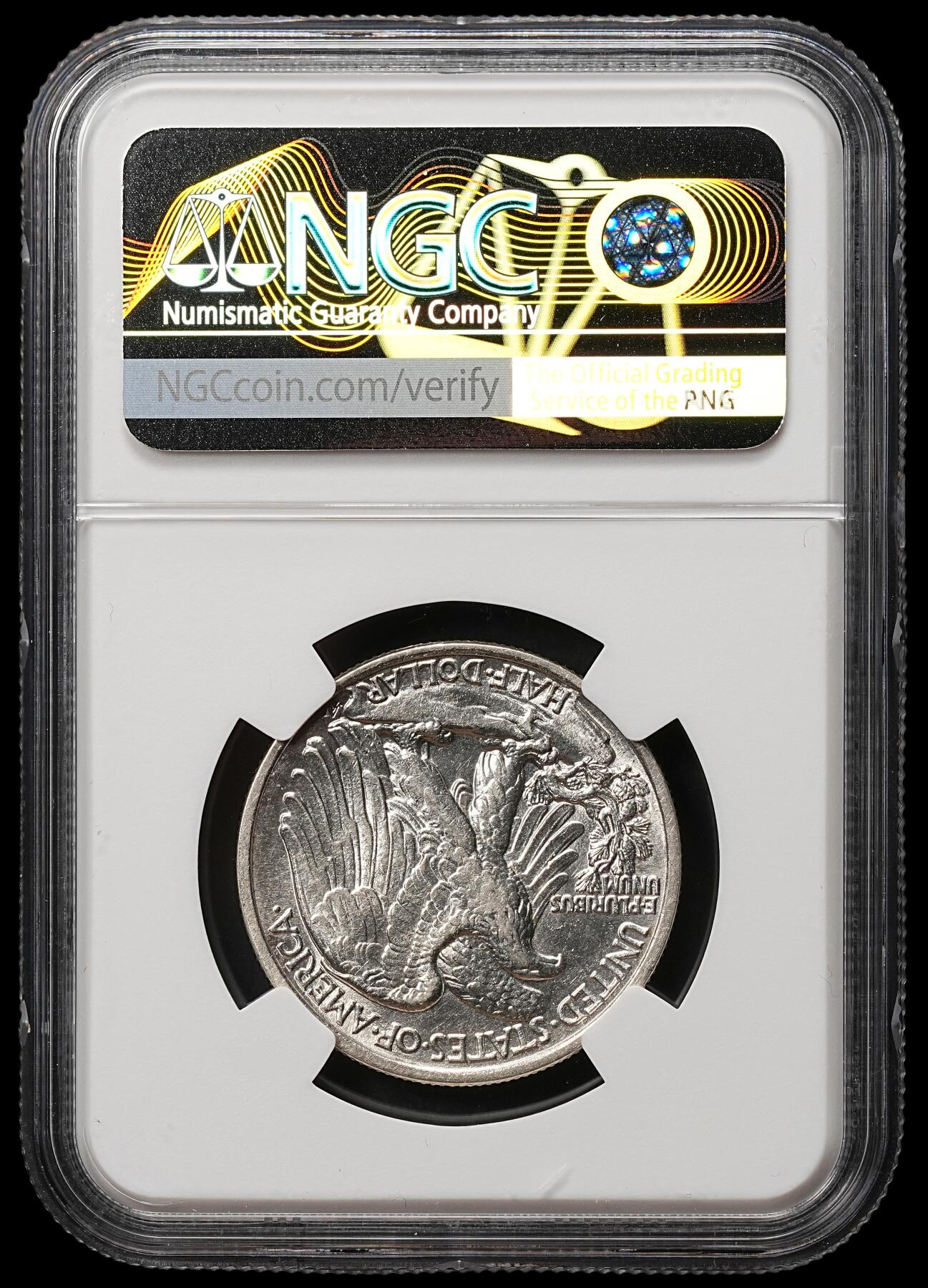 修遠堂世界钱币第106期，请看参拍说明 NGC AU58 1943年美国50美分银币，行走的女神