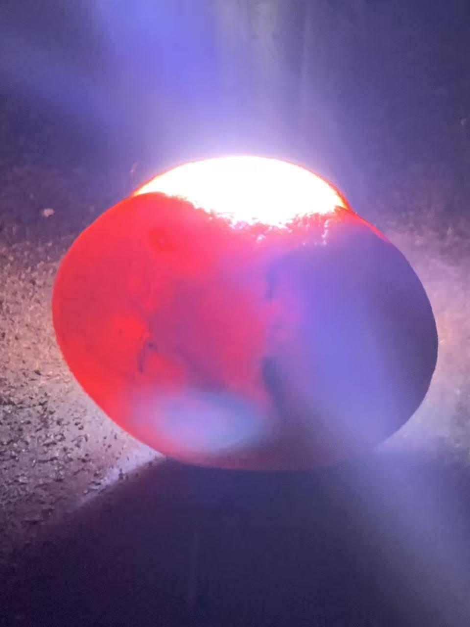 精美川料红白水冲籽南红玛瑙原石一颗