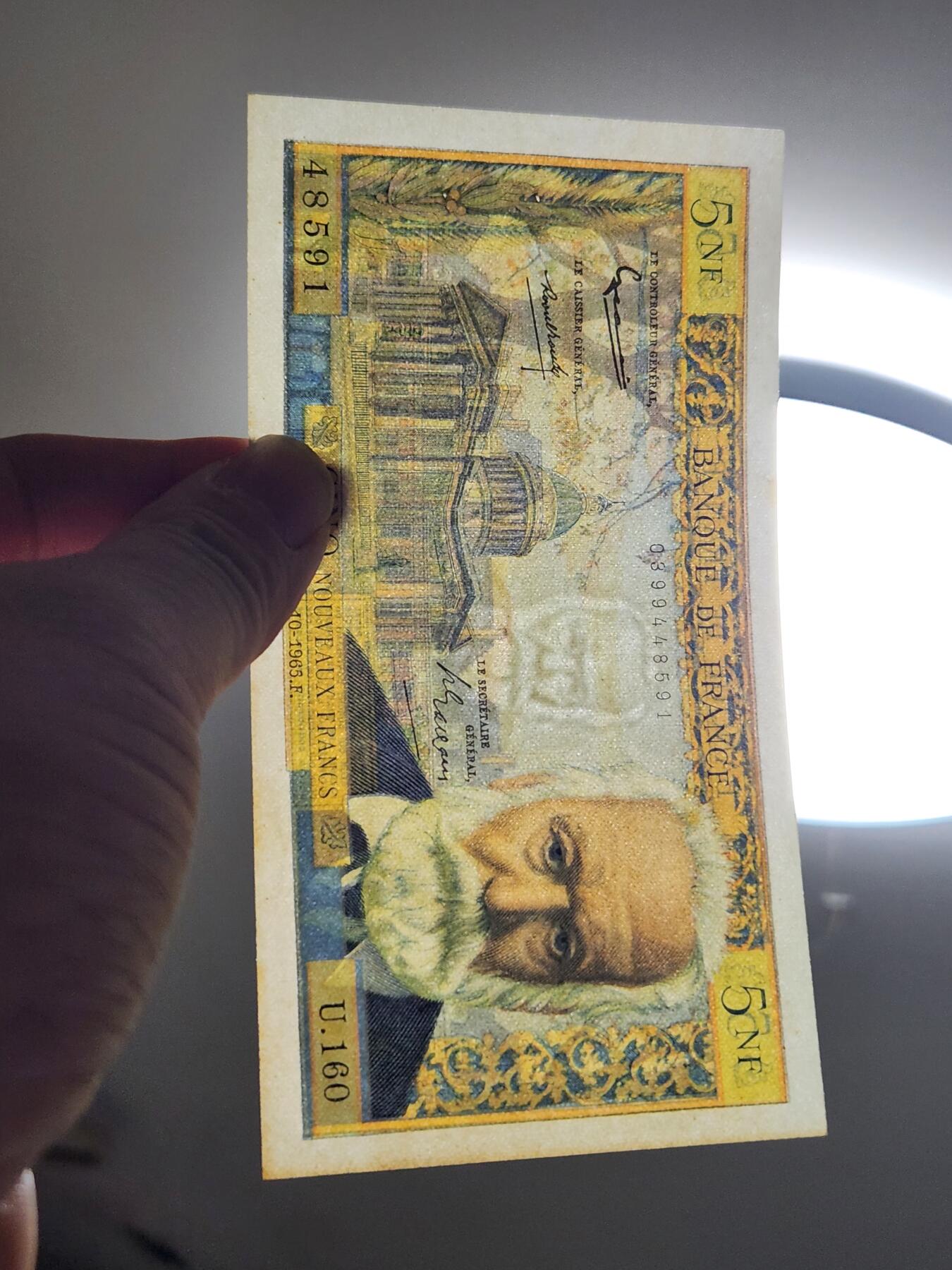 2月27号晚上8点 外国纸币自动截拍第32场 1965年5法郎 原票极美品