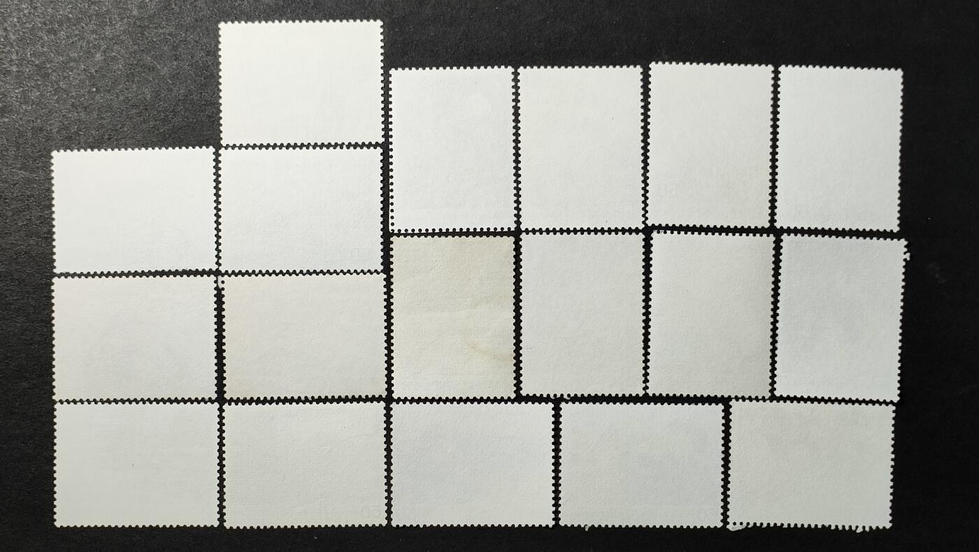 ↓君缘收藏749期☞钱币邮品↓无佣金、可寄存、满30元包邮  日本邮票，1979-1981年日本歌曲(1-9组)大全套邮票18全，有2套随机发一套