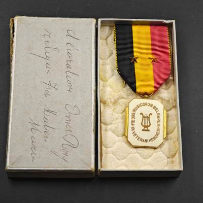 2月新年开工第一场徽章钱币专场 - 原盒 比利时音乐家协会老兵荣誉奖章