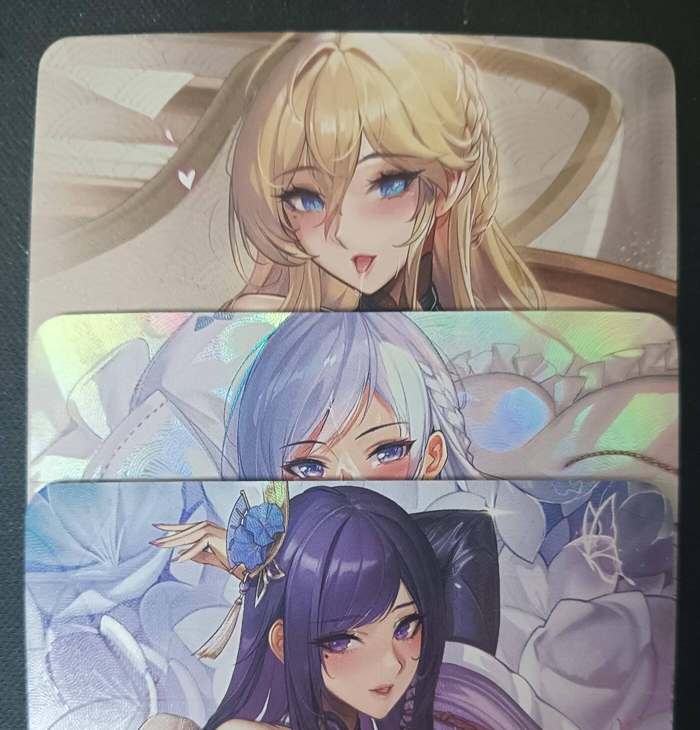 花开卡拍第61期（3月7号周六截拍，品控勿拍!!!拍品不寄存，运费5元（新疆需补运费差价或顺丰到付），自制卡难免瑕疵，可能存在轻微撞角爆边等出厂瑕疵，品控介意勿拍！） 墨卡文创 枕边  3张艺术卡 彩闪