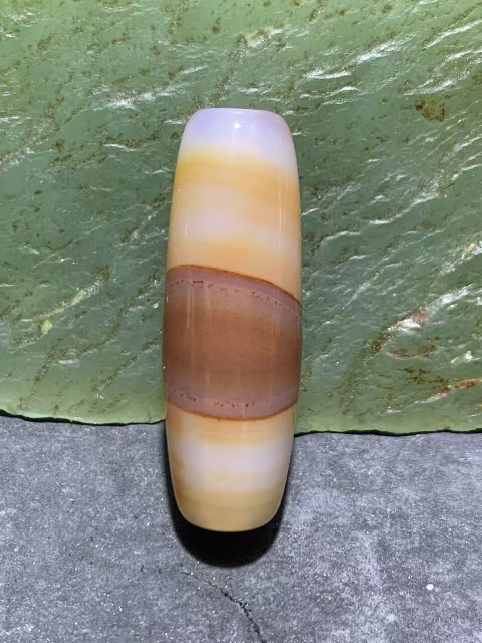 高玉化千层纹巴西玛瑙随形通货桶珠一个，，。