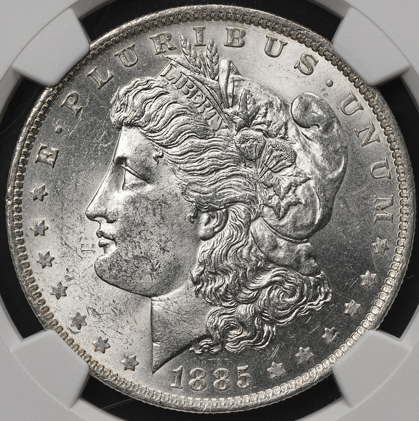 修遠堂世界钱币第106期，请看参拍说明 NGC MS63 1885年美国摩根大银币 O厂铭