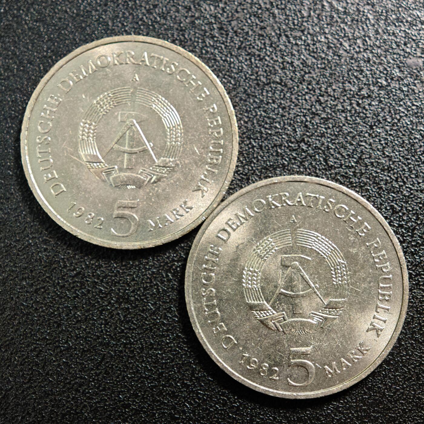 【德藏】世界币章拍卖第167期（拍品征集中~欢迎藏友联系） 2枚一组 1982年 东德歌德魏玛小屋5马克纪念镍币 及 1982年 东德图林根艾森纳赫城堡5马克纪念镍币