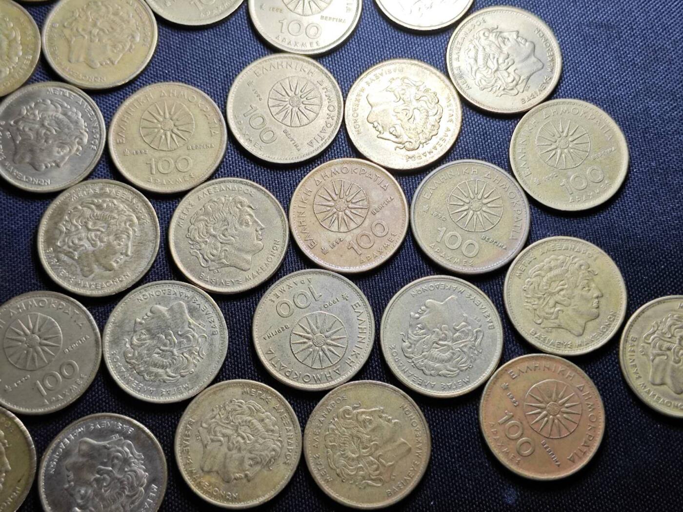 KK钱币收藏小铺   套币 批量/好品散币专场 2月预留时间 周末发货  希腊100德拉克马一组33枚