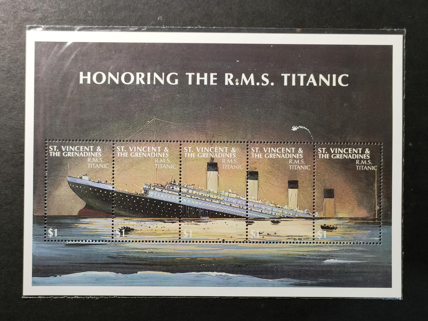 ↓君缘收藏749期☞钱币邮品↓无佣金、可寄存、满30元包邮  圣文森特和格林纳丁斯邮票，1998年泰坦尼克号沉没86周年纪念邮票小版张