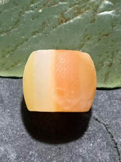 高玉化风化纹糖果玛瑙桶珠一颗， - 高玉化风化纹糖果玛瑙桶珠一颗，