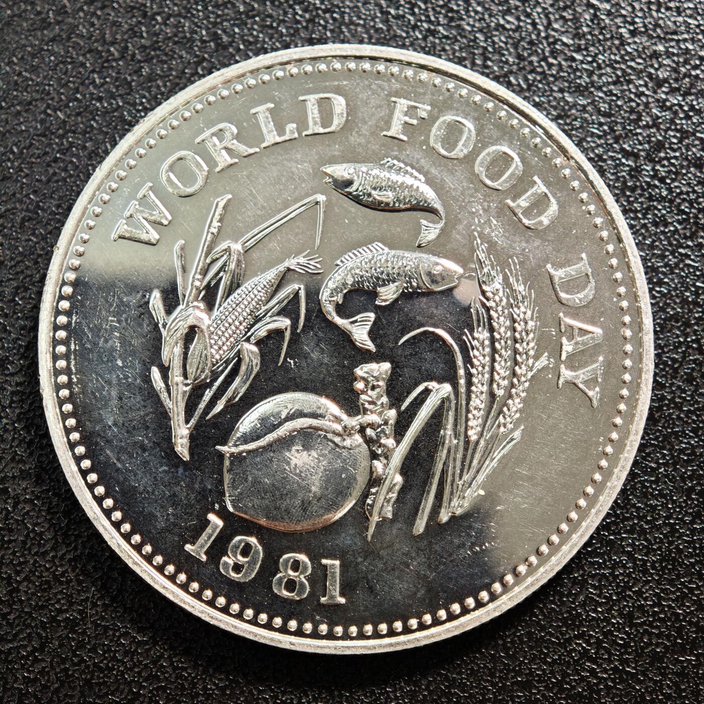 【德藏】世界币章拍卖第167期（拍品征集中~欢迎藏友联系） 1981年 菲律宾世界粮食日25比索纪念银币 直径约：37.8mm；重约：25.2g