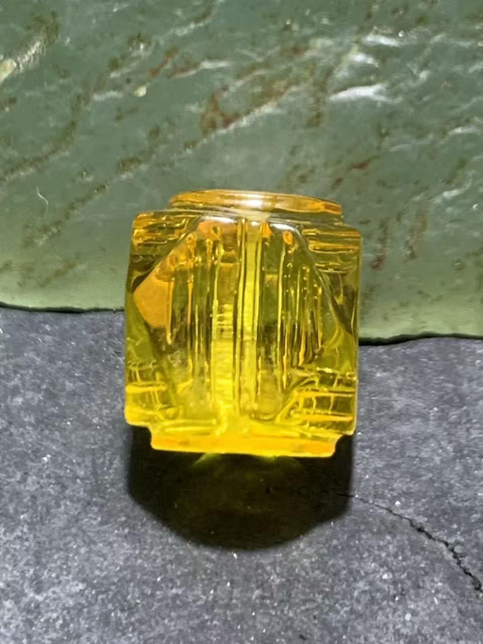 天然乌克兰蜜蜡唐八棱桶珠一个！