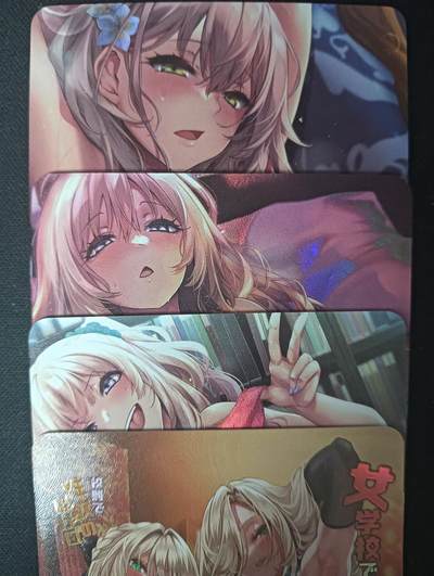 花开卡拍第61期（3月7号周六截拍，品控勿拍!!!拍品不寄存，运费5元（新疆需补运费差价或顺丰到付），自制卡难免瑕疵，可能存在轻微撞角爆边等出厂瑕疵，品控介意勿拍！） - 墨卡文创 漫画封面03 4张艺术卡 彩闪