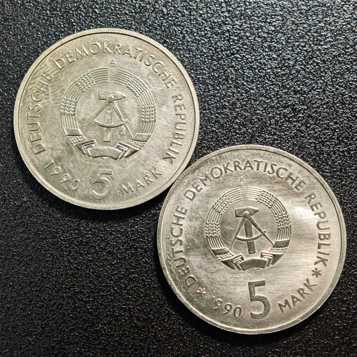 【德藏】世界币章拍卖第167期（拍品征集中~欢迎藏友联系） 2枚一组 1990年 东德邮政500周年5马克纪念镍币 及 1990年 东德柏林历史博物馆5马克纪念镍币