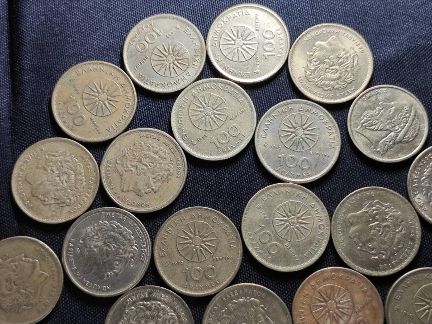 KK钱币收藏小铺   套币 批量/好品散币专场 2月预留时间 周末发货  希腊100德拉克马一组33枚