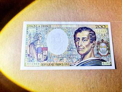 【Blue Auction】世界纸币精拍第788期——18级TOP拍卖/信誉/品质/专业/高效💫 - 法国 1992年200法郎 孟德斯鸠 UNC品相 