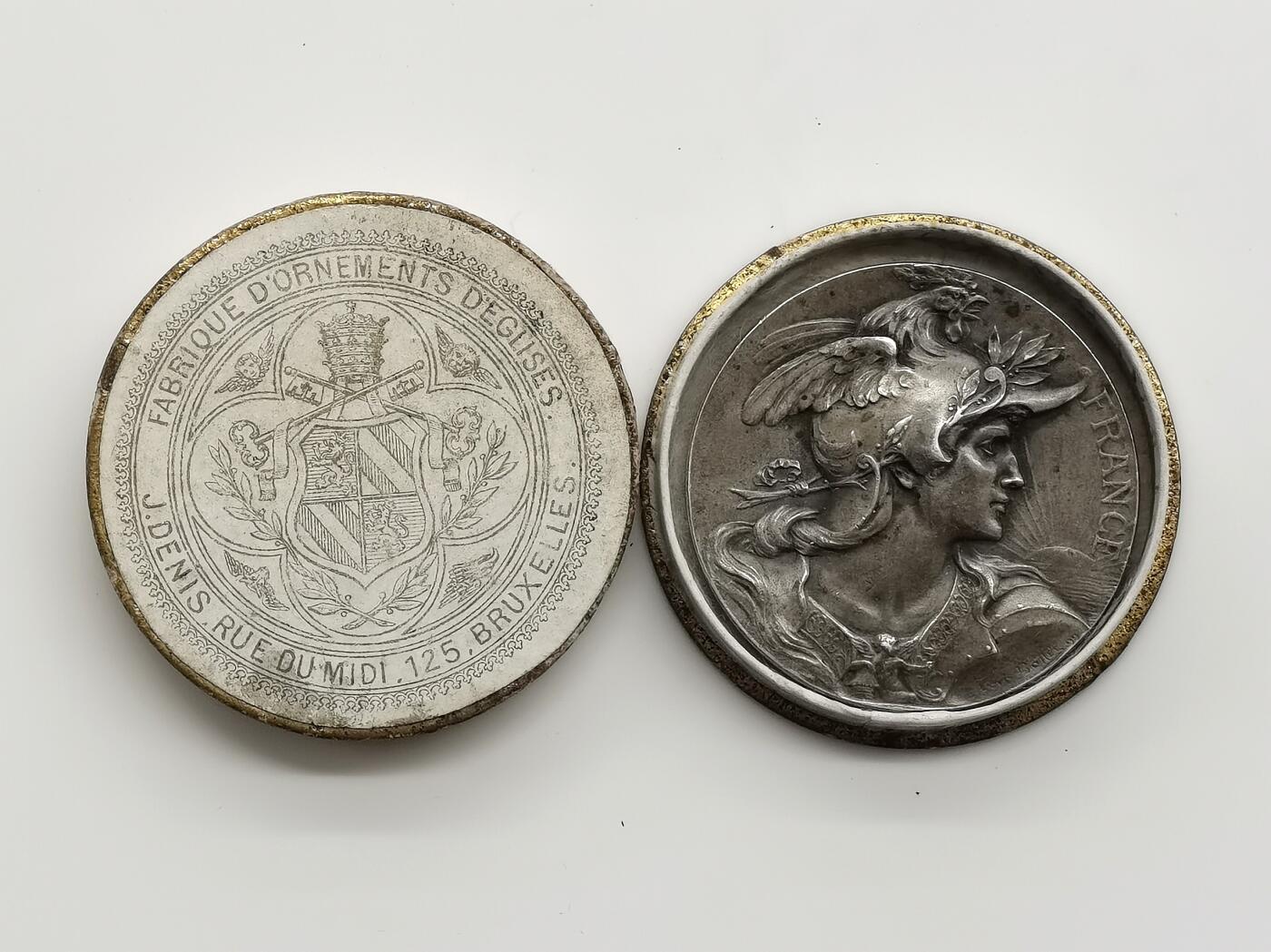 博洋堂世界钱币拍卖第162期（全场包邮） 法国新艺术大师博泰L.Bottee的经典戎装玛丽安娜银章，边铭丰饶角1argent，直径36mm，20.8克950银，品相非常好，有原装纸盒