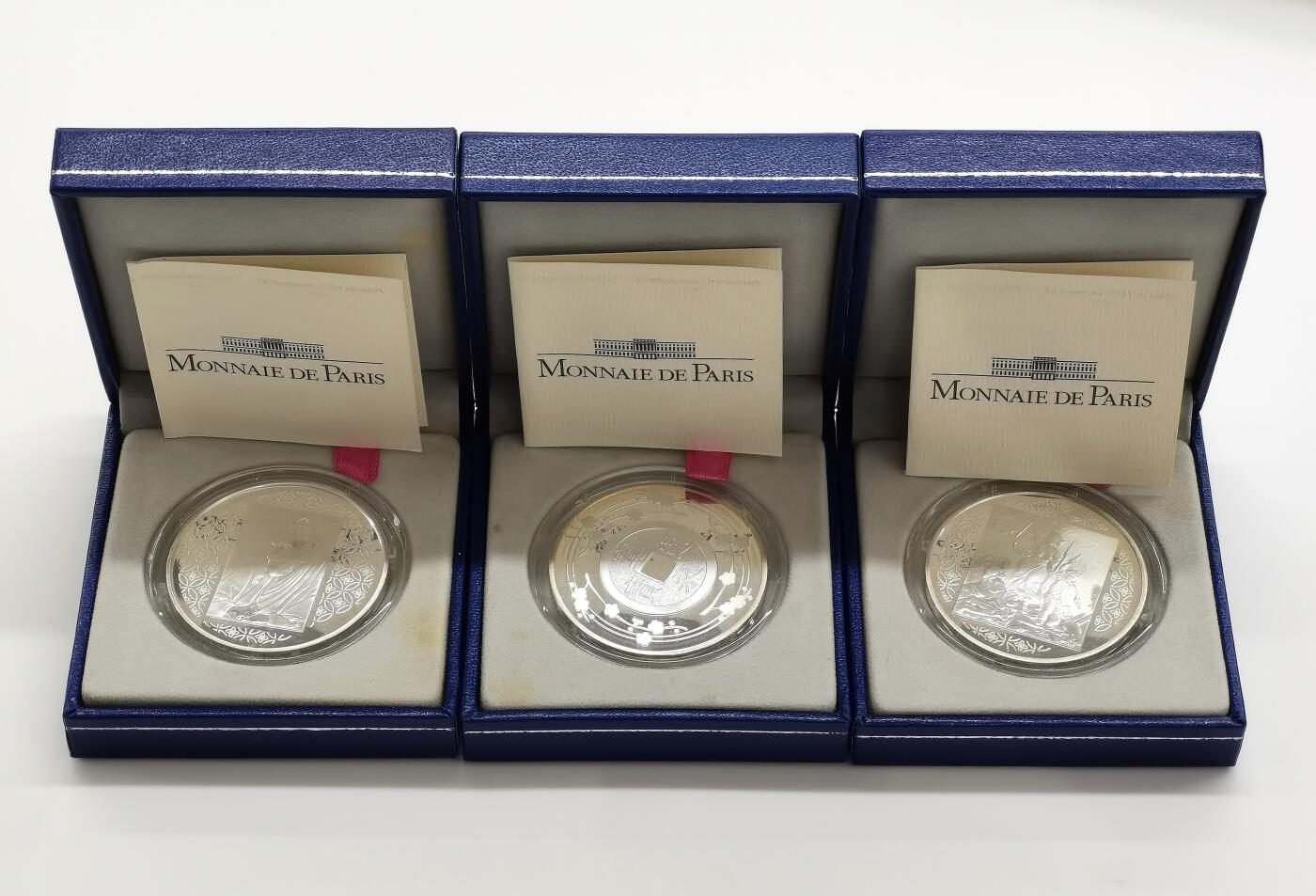 博洋堂世界钱币拍卖第162期（全场包邮） 法国2008年1.5欧元X3精制银币套 法日外交关系150周年 900银22.2克X3 共计66.6克 盒证全 发行量：5000