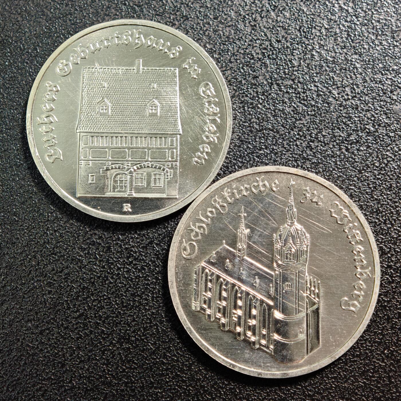 【德藏】世界币章拍卖第167期（拍品征集中~欢迎藏友联系） 2枚一组 1983年 东德马丁路德诞辰500周年5马克纪念镍币 及 1983年 东德维滕贝格教堂5马克纪念镍币