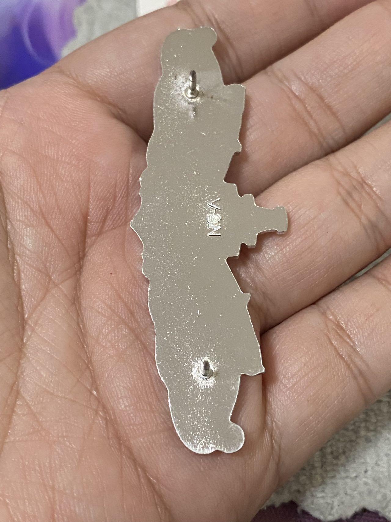 德国苏联勋章奖章年初拍卖 本次高价值物品较多 德因原因只上2-3图 具体的想要的请联系我要完整图。都经过讨论未标明则全部是原品，保真 放心拍。3月4日晚上九点结束在麦稀奇 找不到的加我qq或者微信都是184277308备注苏章拍卖。 美国海军纪念章一套 品相都不错 还带着勋略 