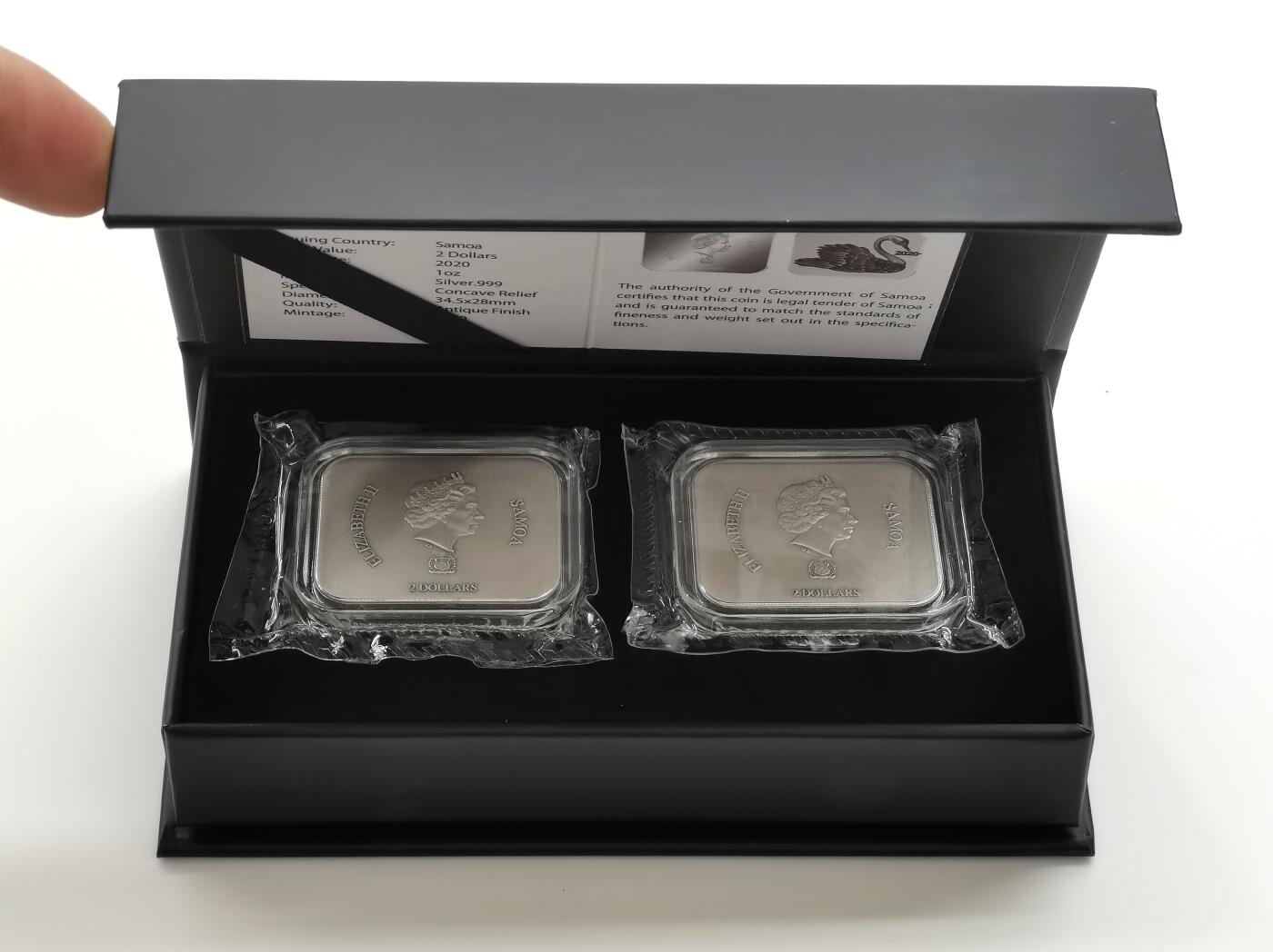 博洋堂世界钱币拍卖第162期（全场包邮） 所罗门2020年2x2元凹凸仿古银币套 黑天鹅 （一个高浮雕一个阴雕） 999银1盎司X2 发行量：5000 盒证全