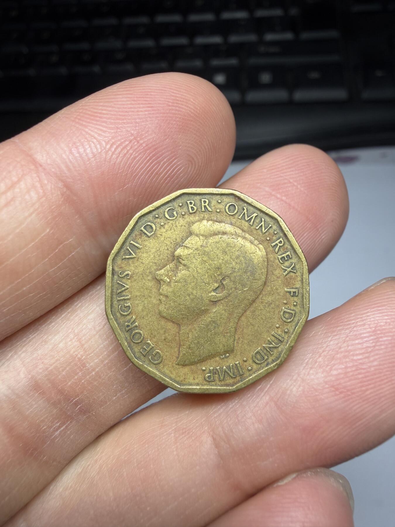 2026年集古藏今外币拍卖第二期-第9场—（总第309拍），可以寄存60天，满160元包邮。 1941年英国3便士