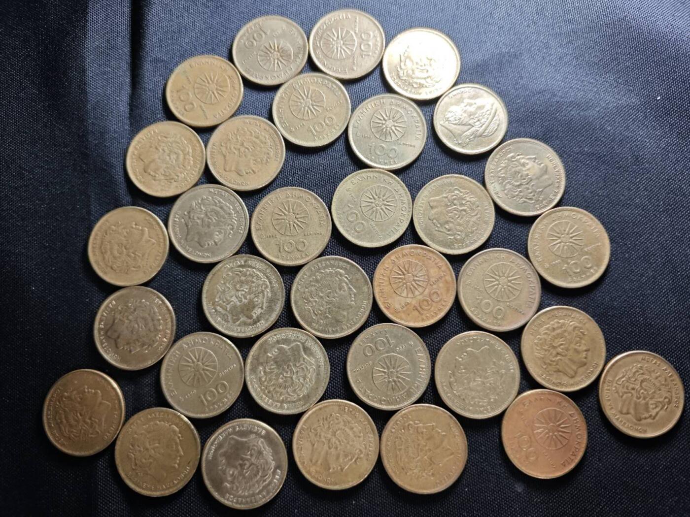 KK钱币收藏小铺   套币 批量/好品散币专场 2月预留时间 周末发货  希腊100德拉克马一组33枚