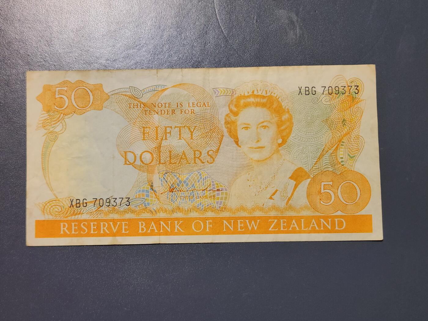 2月26号晚上8点 外国纸币自动截拍第31场 新西兰 1981年50元 首签名 原票