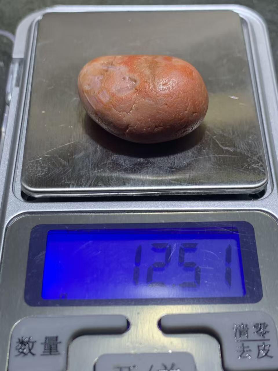 精美川料红白水冲籽南红玛瑙原石一颗