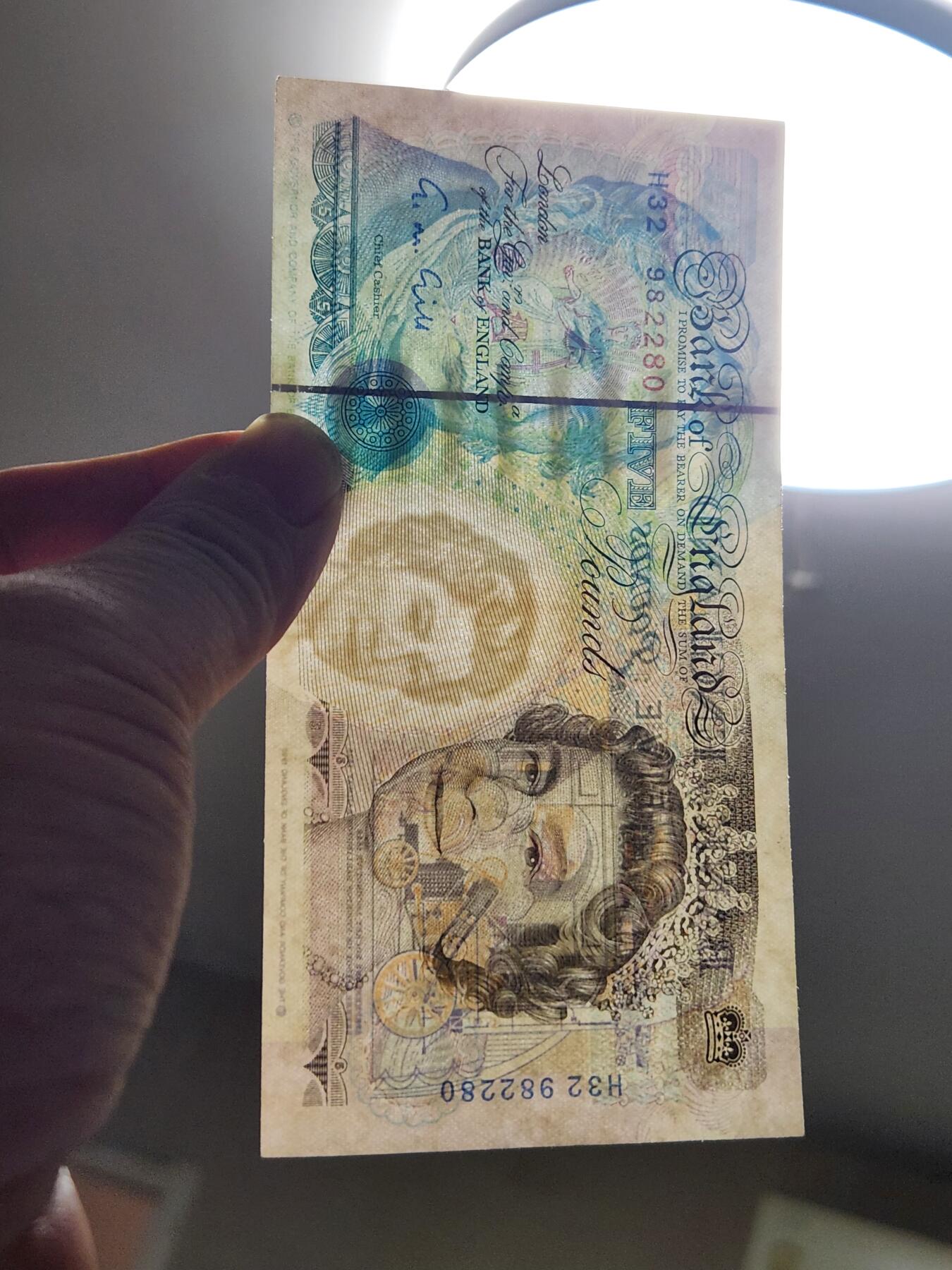 2月26号晚上8点 外国纸币自动截拍第31场 英国 纸币 1990版 5镑 E序列 首发年 A13版 G.M. Gill 斯蒂芬森